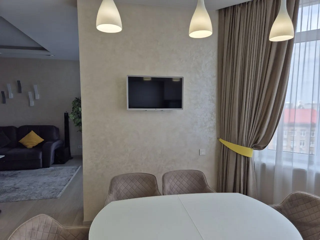 Фото Rent a 3-room apartment, Yevhena Konovaltsia Street (Schorsa Street) 34А Kyiv for long-term rent, price: 2300 $, code 2116