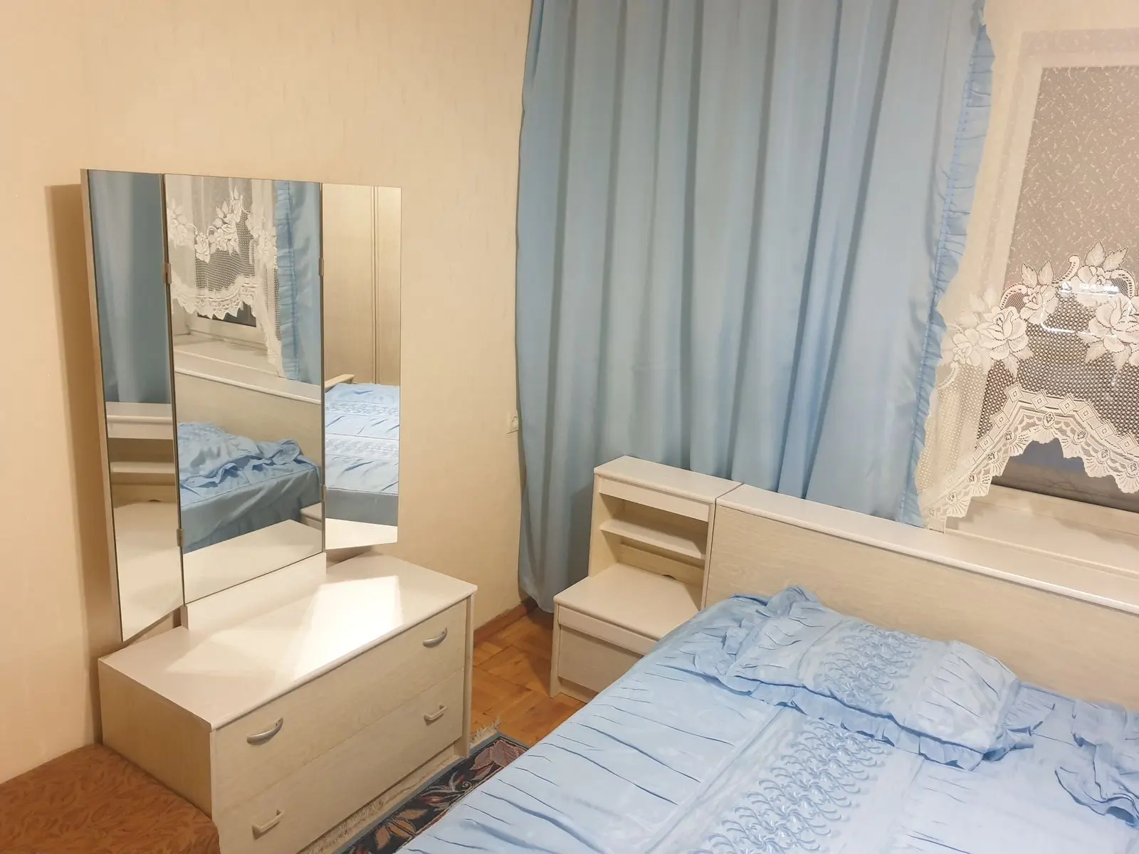 Фото Зняти 3 кімнатну квартиру, Дніпровська набережна  Київ в довгострокову оренду, ціна: 22000 UAH, код 2123