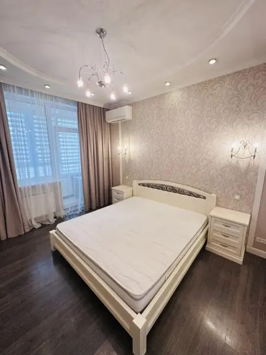 Фото Selling a 3-room apartment, 102 sq.m., Armiiska Street  Odesa, price: 175000 $, code 2137