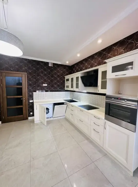 Фото Selling a 3-room apartment, 102 sq.m., Armiiska Street  Odesa, price: 175000 $, code 2137