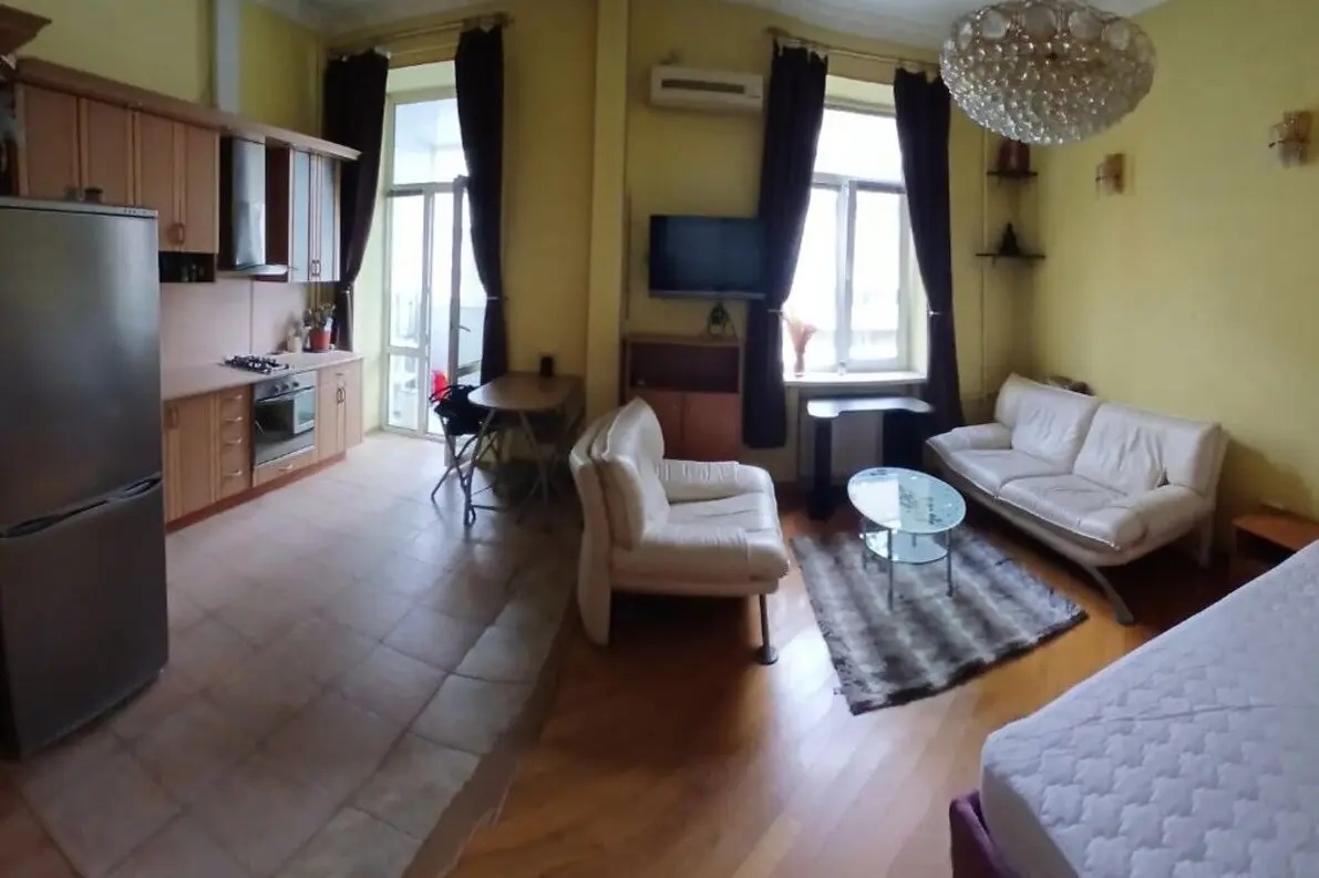 Фото Selling a 1-room apartment, 43 sq.m., Tarasivska Street 23/25 Kyiv, price: 113668 $, code 2144