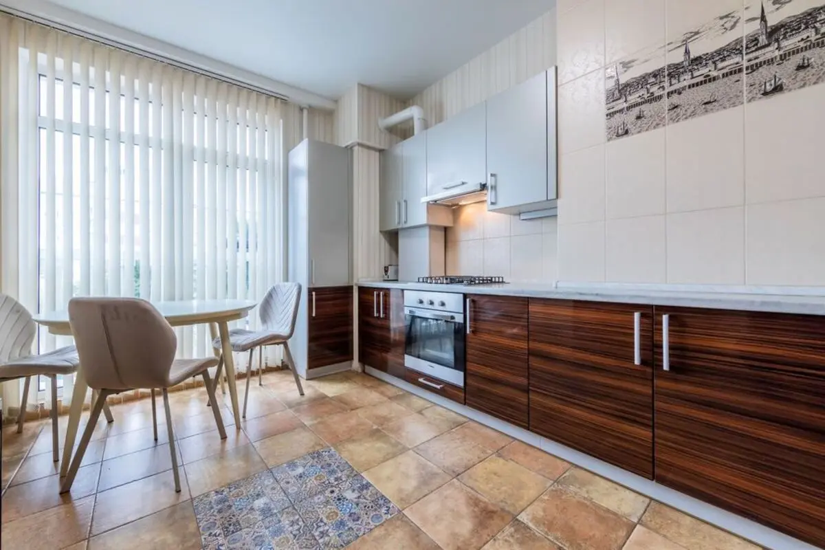 Фото Selling a 2-room apartment, 48 sq.m., Dmytra Lutsenka Street (Yuriia Smolycha Street)  Kyiv, price: 110000 €, code 2145