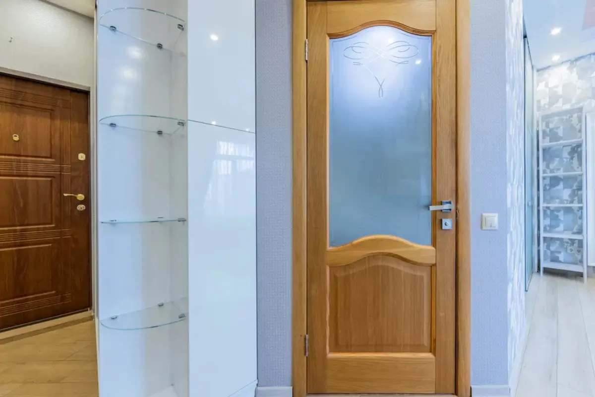 Фото Selling a 2-room apartment, 48 sq.m., Dmytra Lutsenka Street (Yuriia Smolycha Street)  Kyiv, price: 110000 €, code 2145