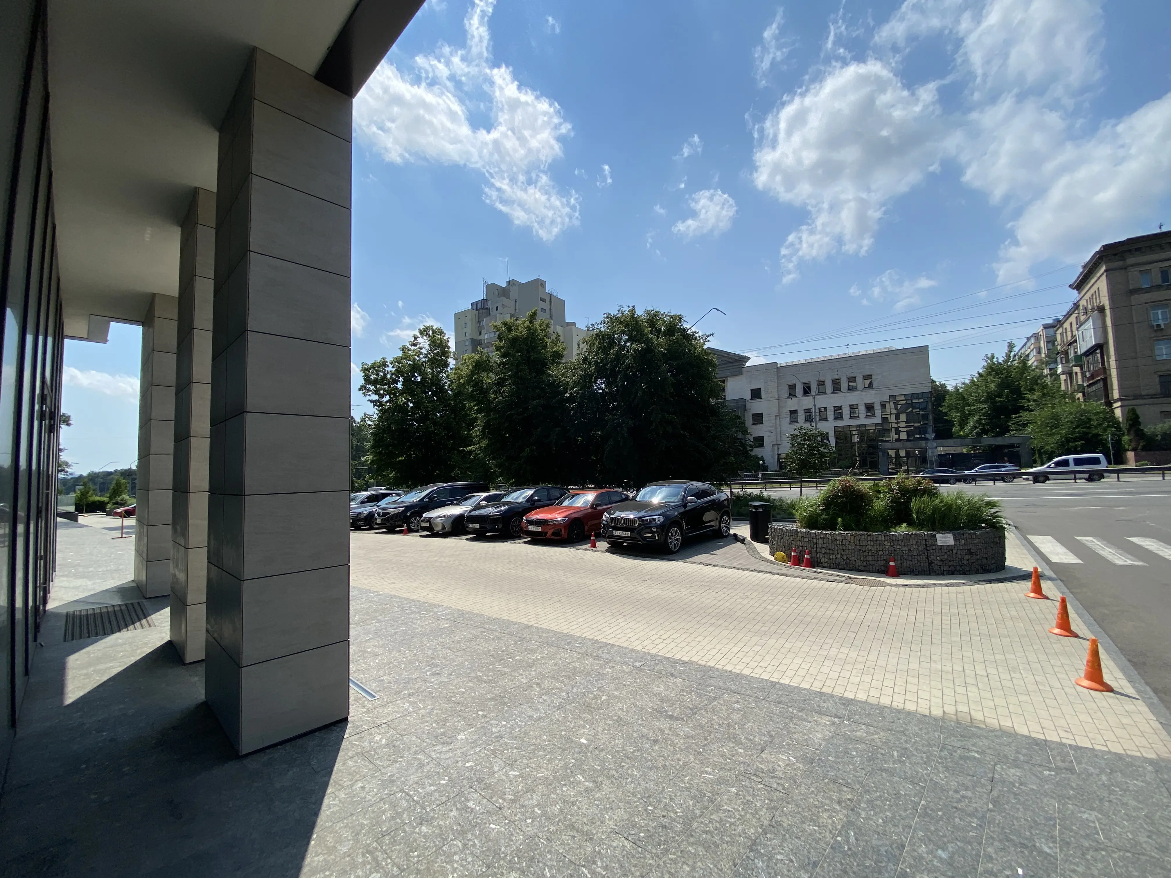 Фото Rent a retail space, Beresteiska Avenue (Peremohy Avenue) 42 Kyiv for long-term rent, price: 10600 $, code 2040