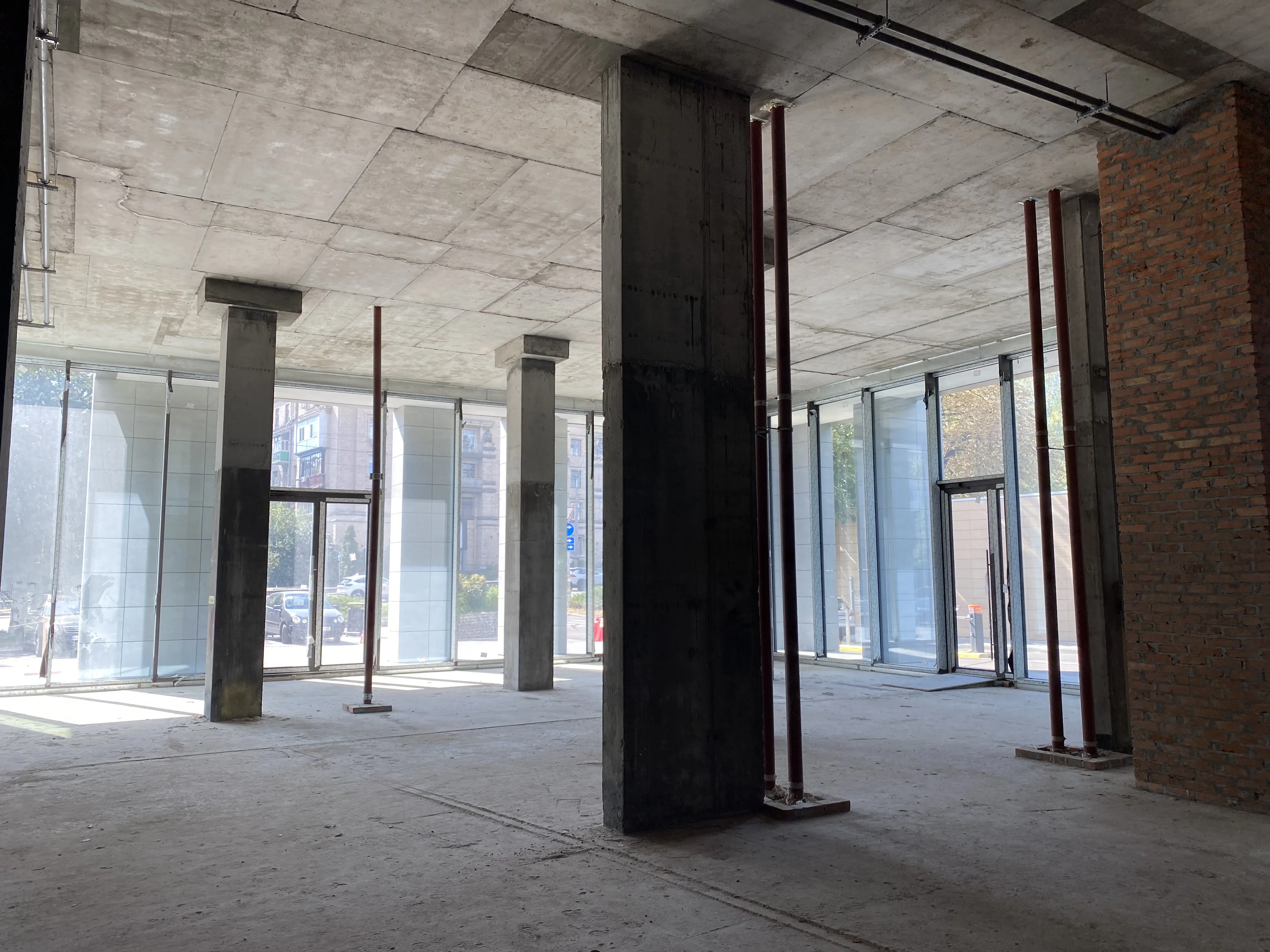 Фото Rent a retail space, Beresteiska Avenue (Peremohy Avenue) 42 Kyiv for long-term rent, price: 10600 $, code 2040