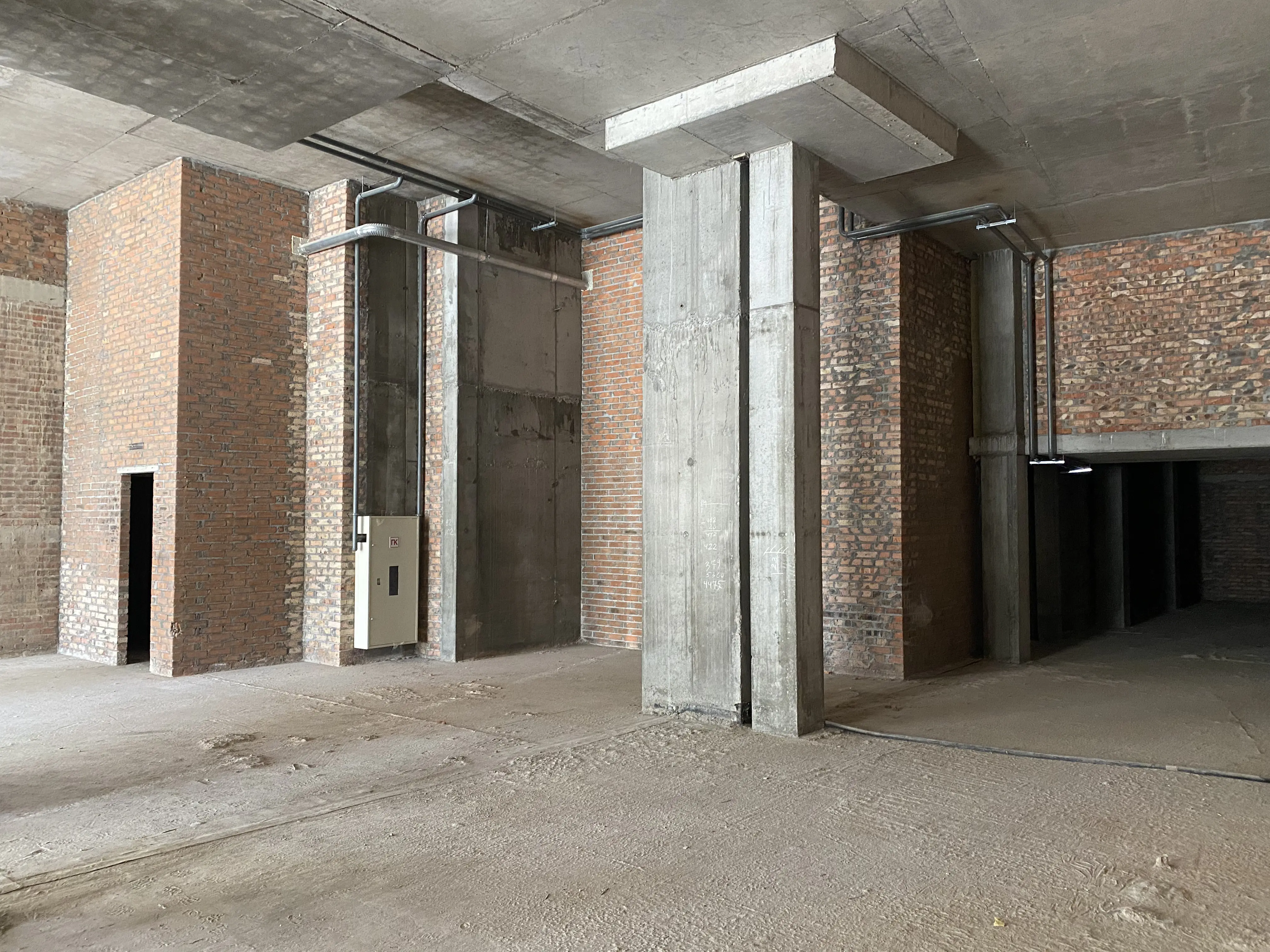 Фото Rent a retail space, Beresteiska Avenue (Peremohy Avenue) 42 Kyiv for long-term rent, price: 10600 $, code 2040