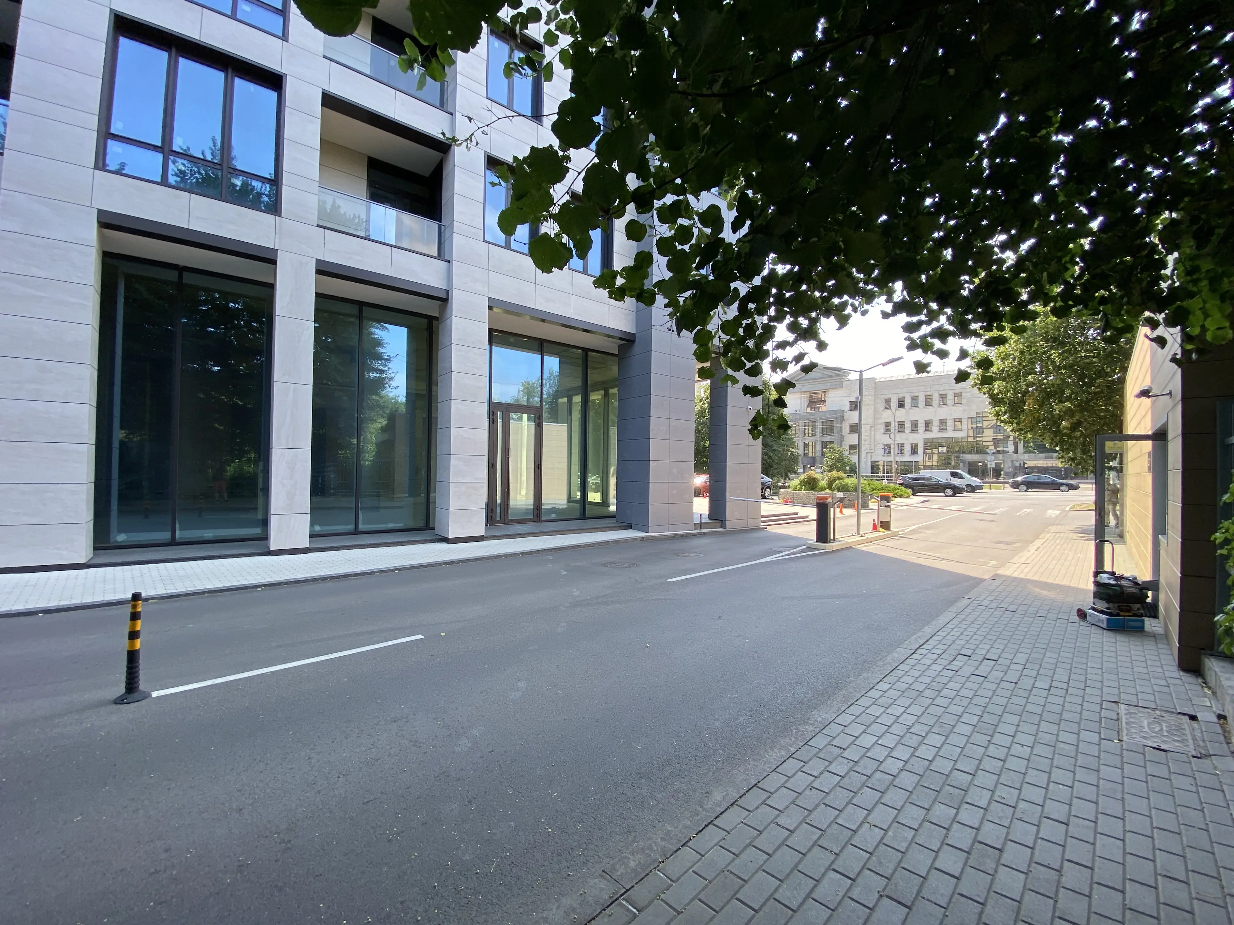 Фото Rent a retail space, Beresteiska Avenue (Peremohy Avenue) 42 Kyiv for long-term rent, price: 10600 $, code 2040