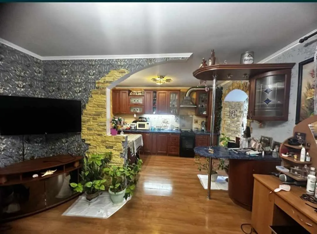 Фото Продаю 3-комнатную квартиру, 67 кв. м, Киевский Шлях ул. 47 Борисполь, цена: 70000 $, код 2161
