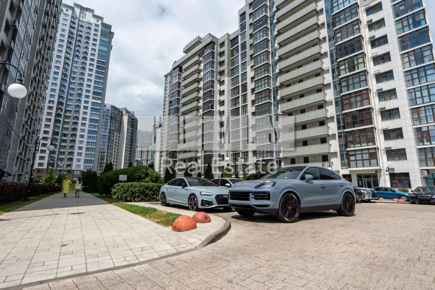 Фото Продаю 4-комнатную квартиру, 125 кв. м, Андрія Верхогляда ул. (Михаила Драгомирова)  Киев, цена: 450000 $, код 2178