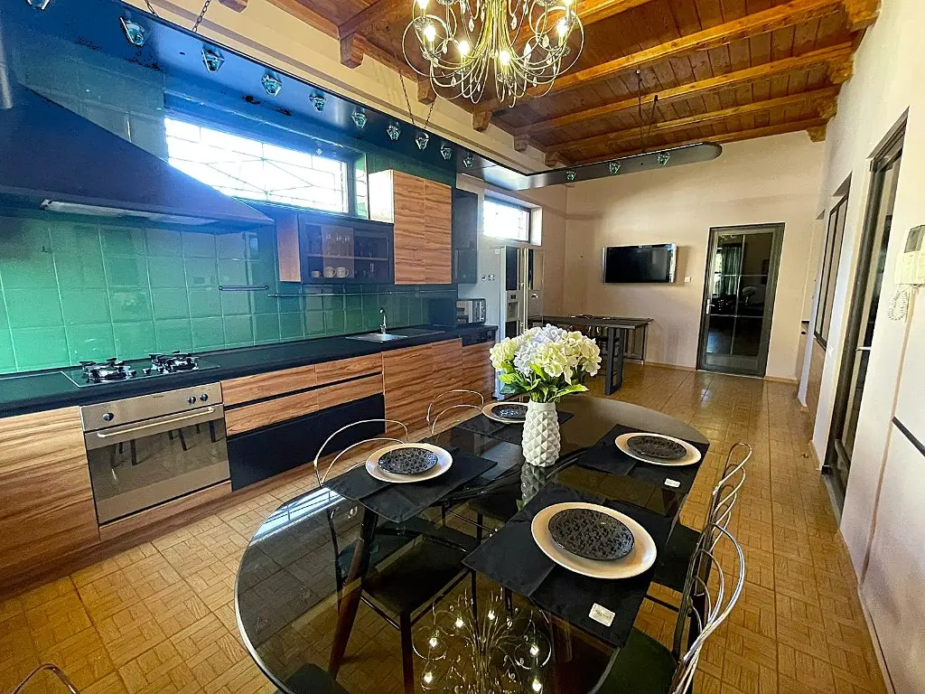 Фото Продаю будинок, 272 кв. м, Гаршина вул.  Одеса, ціна: 320000 $, код 2192