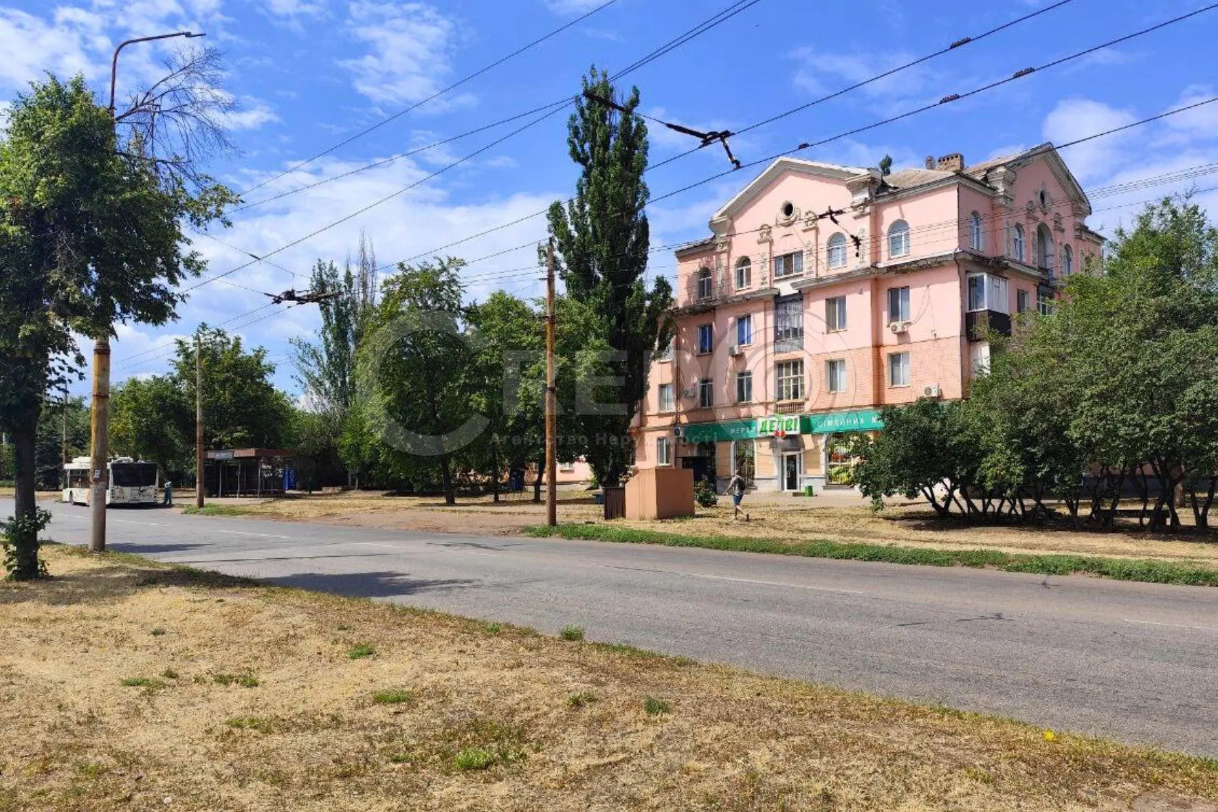 Фото Продаю 3 кімнатну квартиру, 85.3 кв. м, Світлогірська вул.  Кривий Ріг, ціна: 25000 $, код 2196