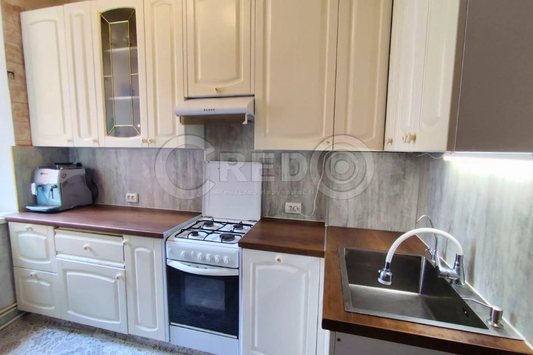 Фото Продаю 3 кімнатну квартиру, 85.3 кв. м, Світлогірська вул.  Кривий Ріг, ціна: 25000 $, код 2196