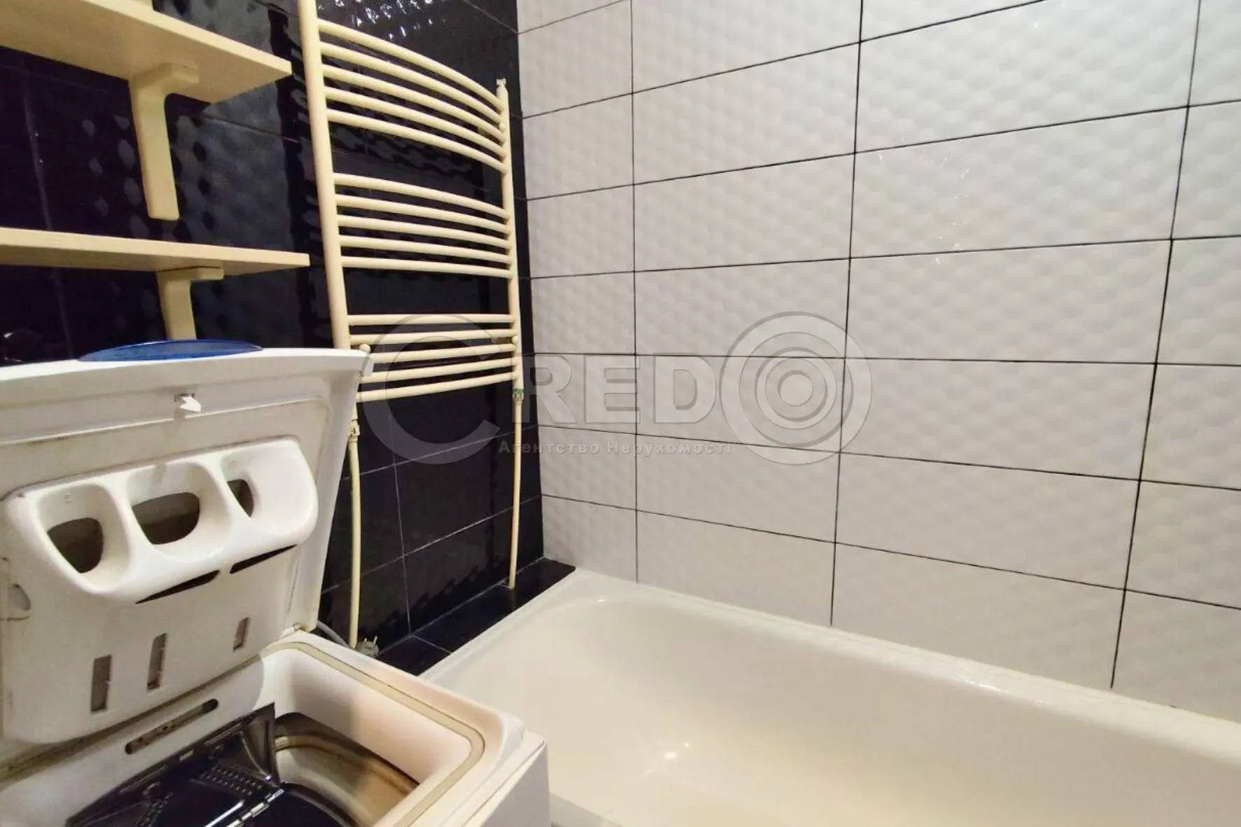 Фото Продаю 3 кімнатну квартиру, 85.3 кв. м, Світлогірська вул.  Кривий Ріг, ціна: 25000 $, код 2196