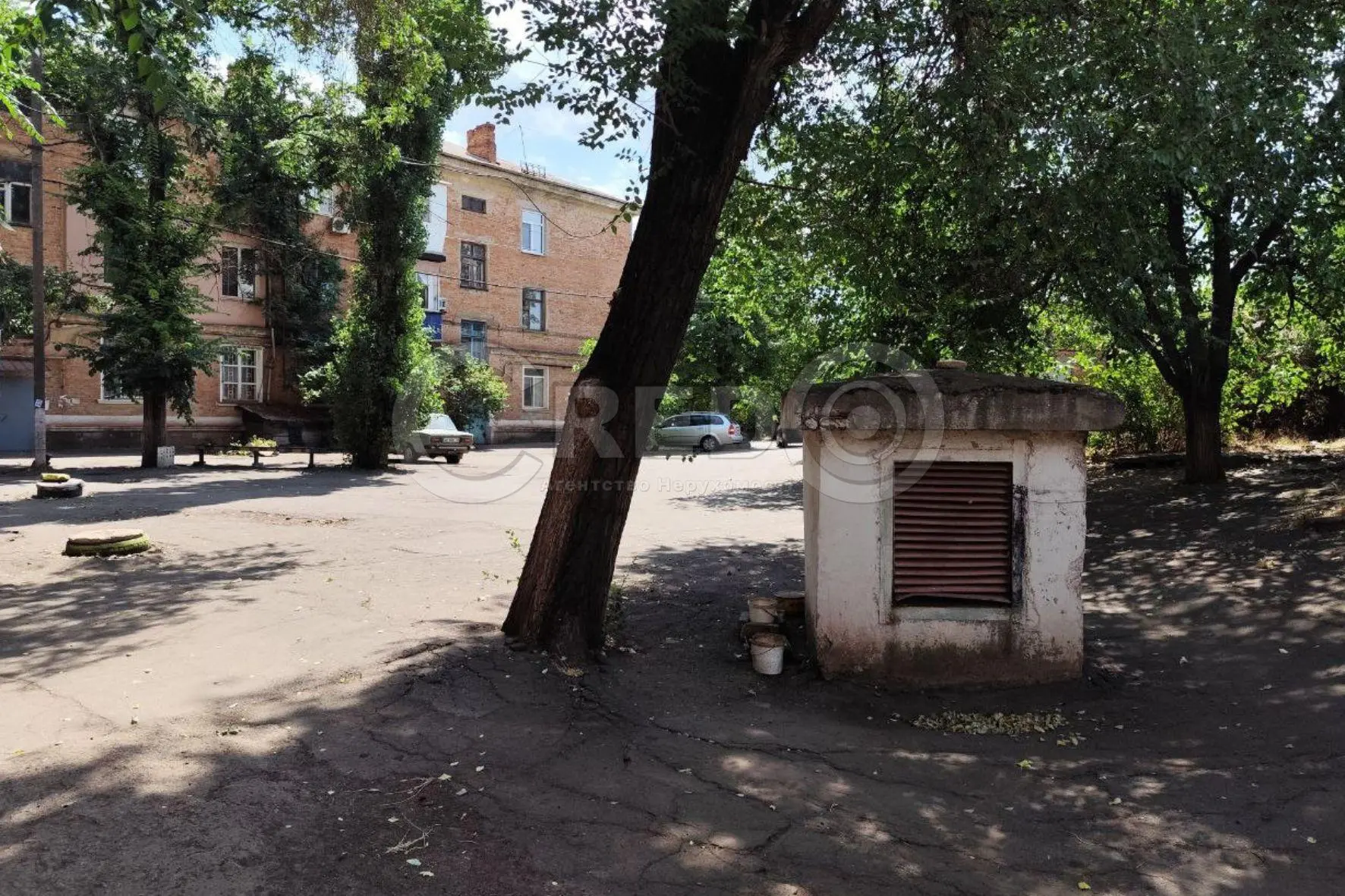 Фото Продаю 3 кімнатну квартиру, 85.3 кв. м, Світлогірська вул.  Кривий Ріг, ціна: 25000 $, код 2196