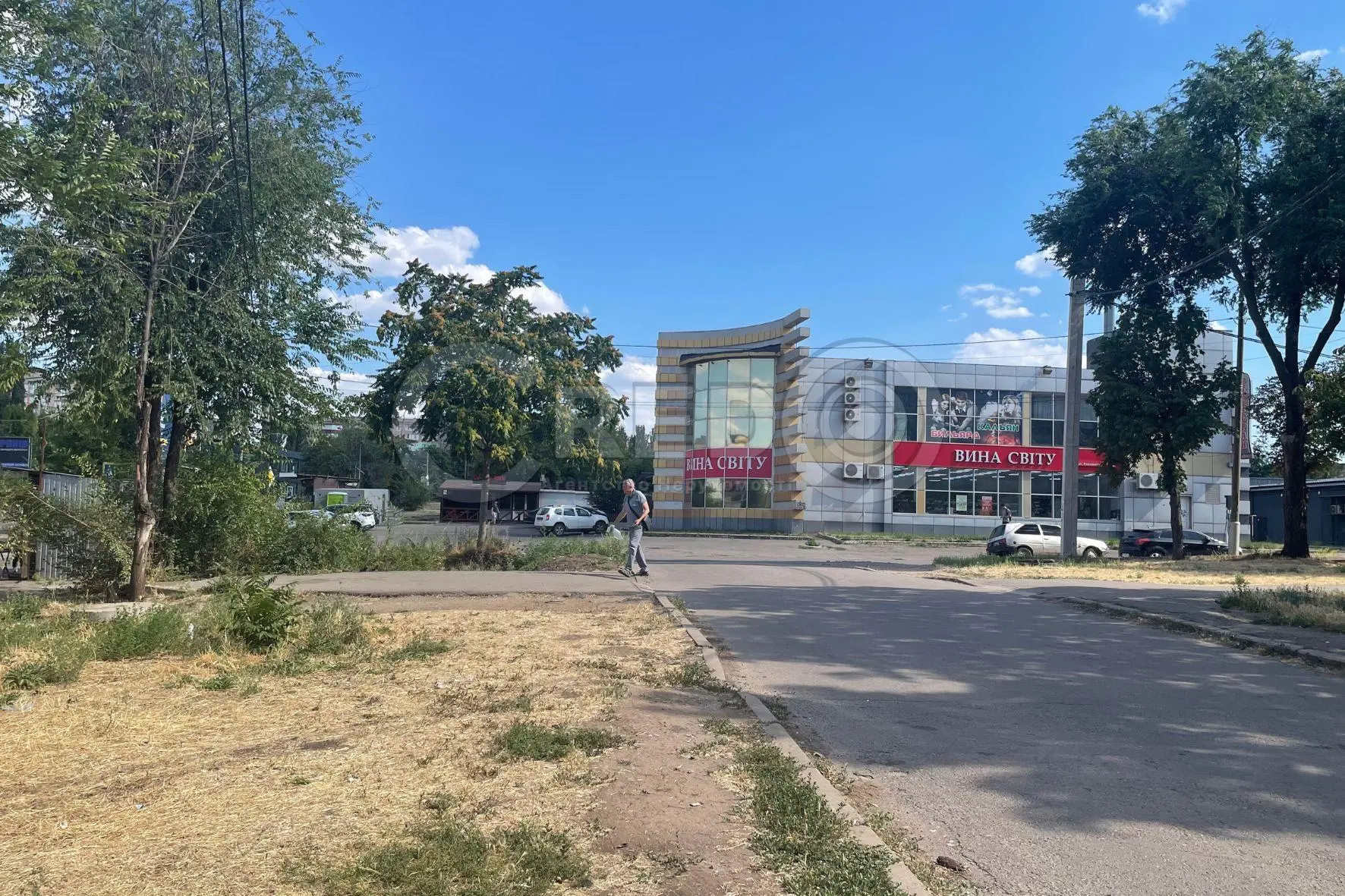 Фото Rent a retail space, Kosmonavtiv Street  Kryvyi Rih for long-term rent, price: 15000 UAH, code 2205