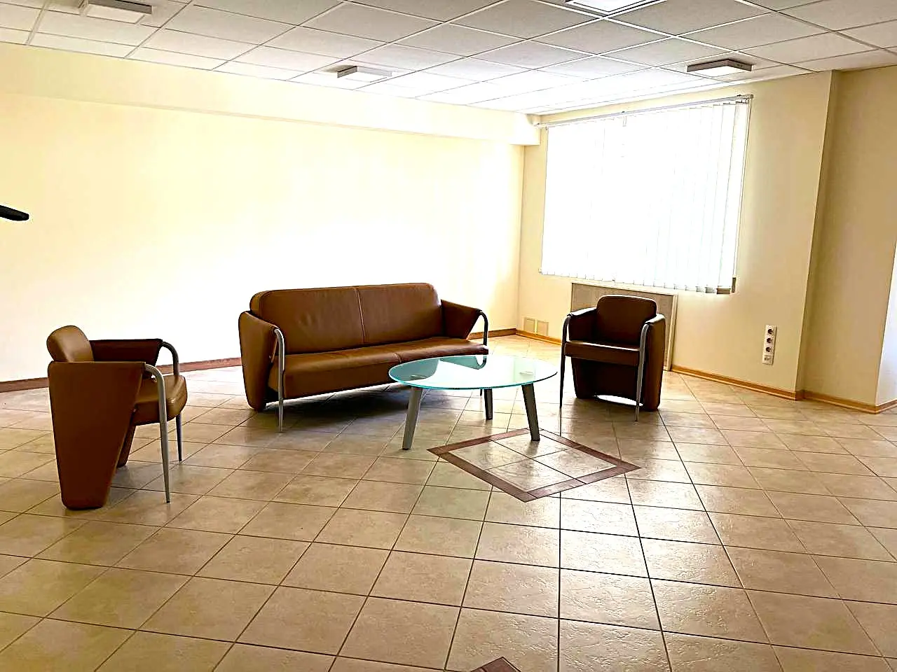 Фото Зняти 3 кімнатну квартиру, Кирилівська вул. (Фрунзе) 85/87 Київ в довгострокову оренду, ціна: 20000 UAH, код 2209