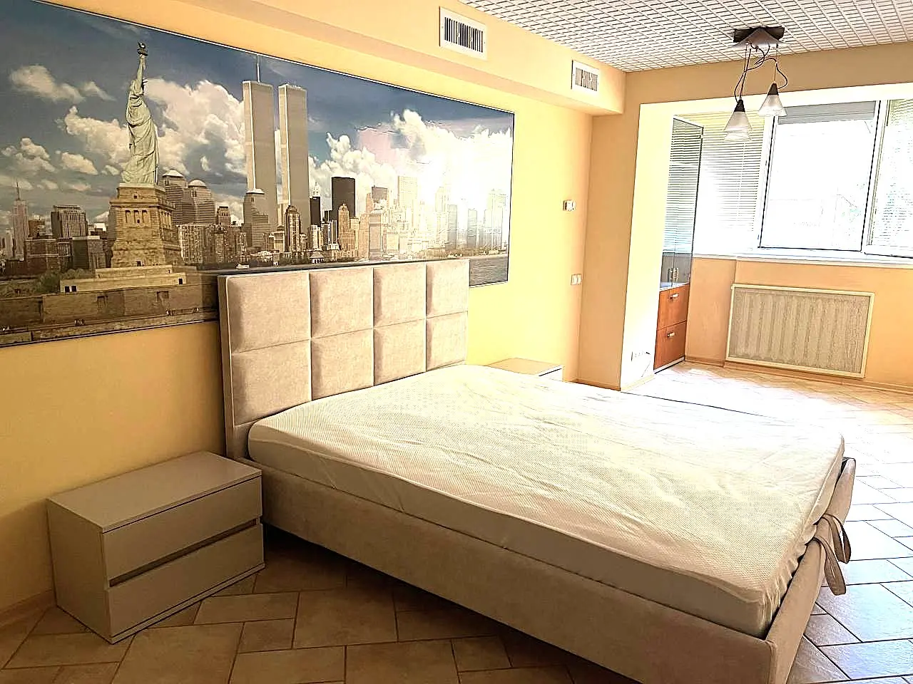 Фото Зняти 3 кімнатну квартиру, Кирилівська вул. (Фрунзе) 85/87 Київ в довгострокову оренду, ціна: 20000 UAH, код 2209