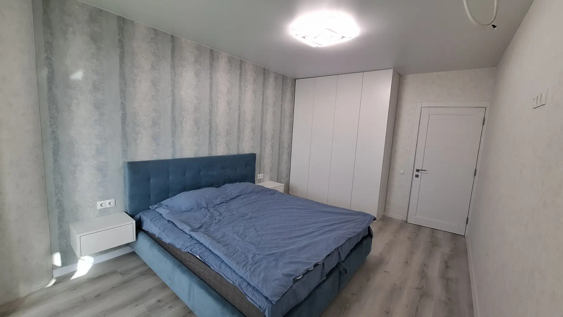 Фото Продаю 3-комнатную квартиру, 88 кв. м, Гвардейцев-Широнинцев ул. 72а Харьков, цена: 75000 $, код 2212