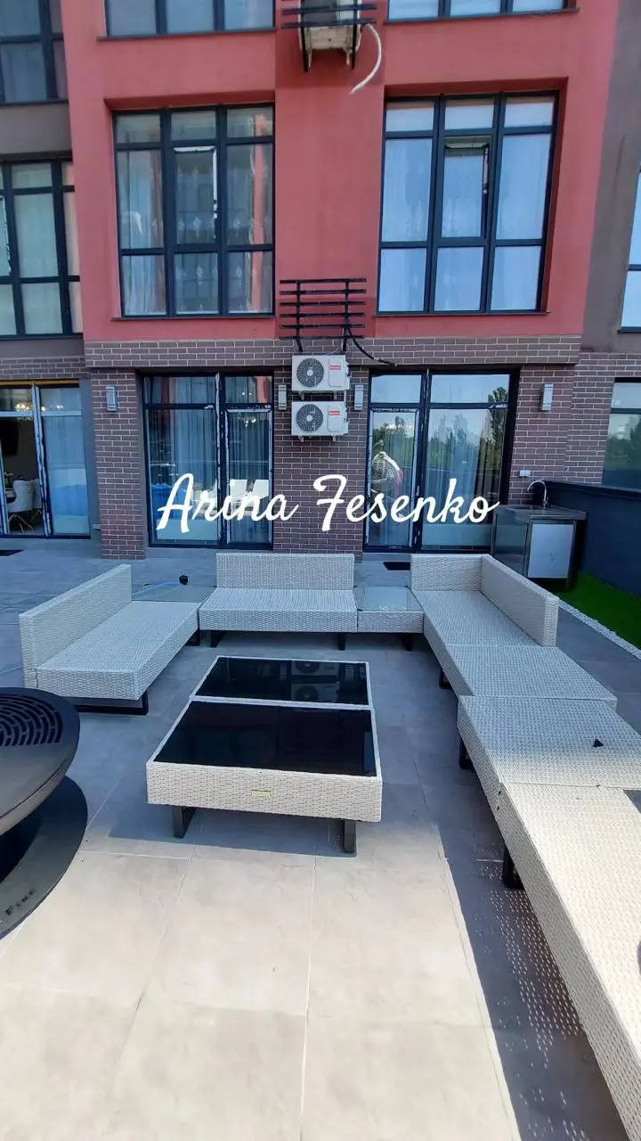 Фото Selling a 2-room apartment, 182 sq.m., Akademika Filatova Street 1 Odesa, price: 130000 $, code 2235