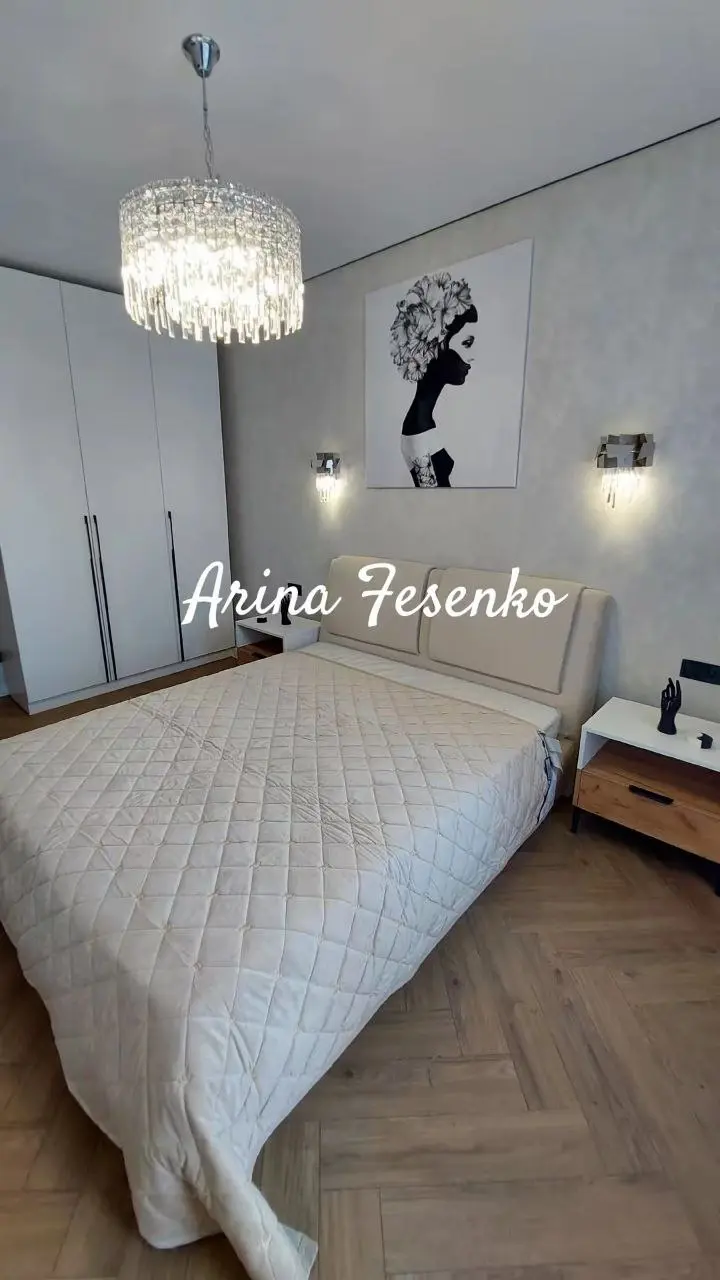 Фото Selling a 2-room apartment, 182 sq.m., Akademika Filatova Street 1 Odesa, price: 130000 $, code 2235