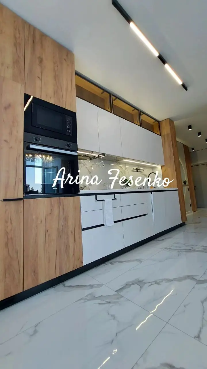 Фото Selling a 2-room apartment, 182 sq.m., Akademika Filatova Street 1 Odesa, price: 130000 $, code 2235