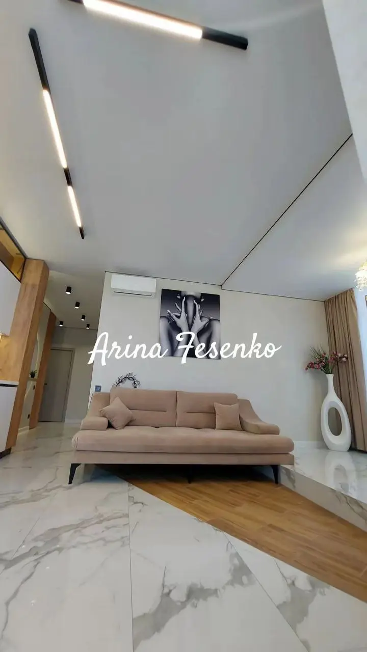 Фото Selling a 2-room apartment, 182 sq.m., Akademika Filatova Street 1 Odesa, price: 130000 $, code 2235