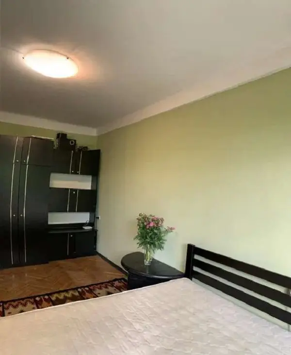 Фото Rent a 1-room apartment, Florentsii Street 10а Kyiv for long-term rent, price: 35 UAH, code 2238