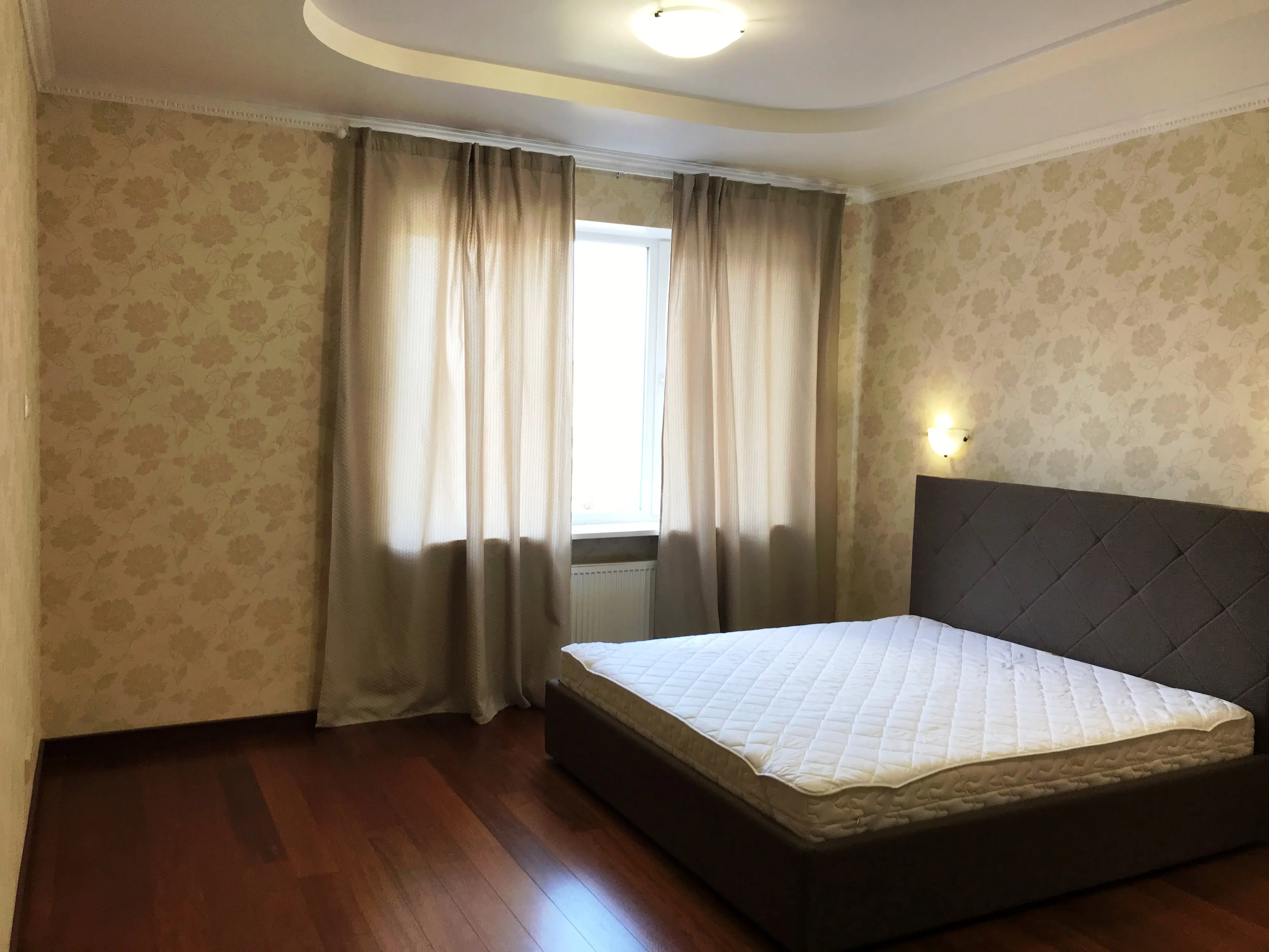 Фото Продаю дом, 723 кв. м, Приветная ул.  Киев, цена: 750000 $, код 43