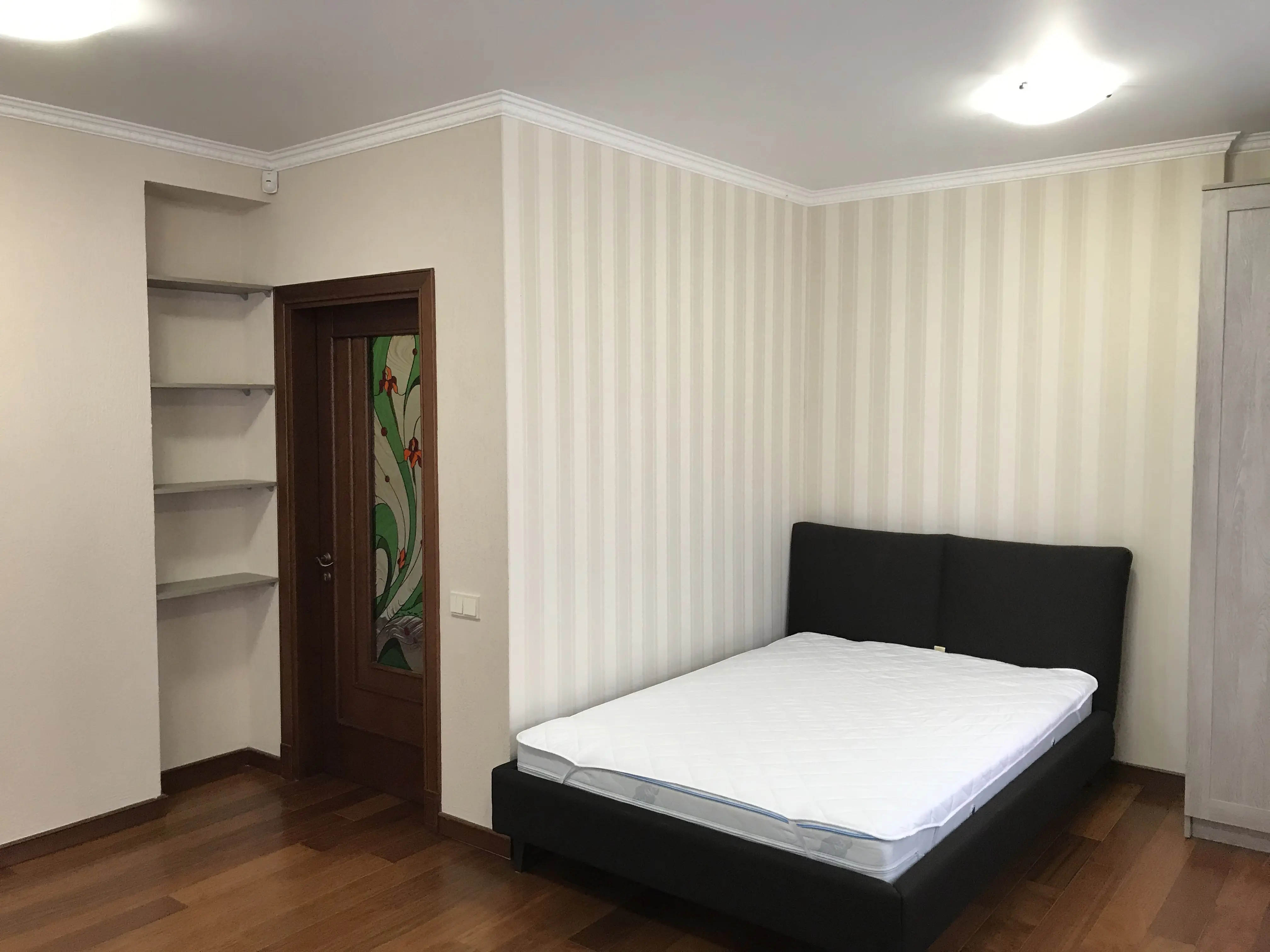 Фото Продаю дом, 723 кв. м, Приветная ул.  Киев, цена: 750000 $, код 43