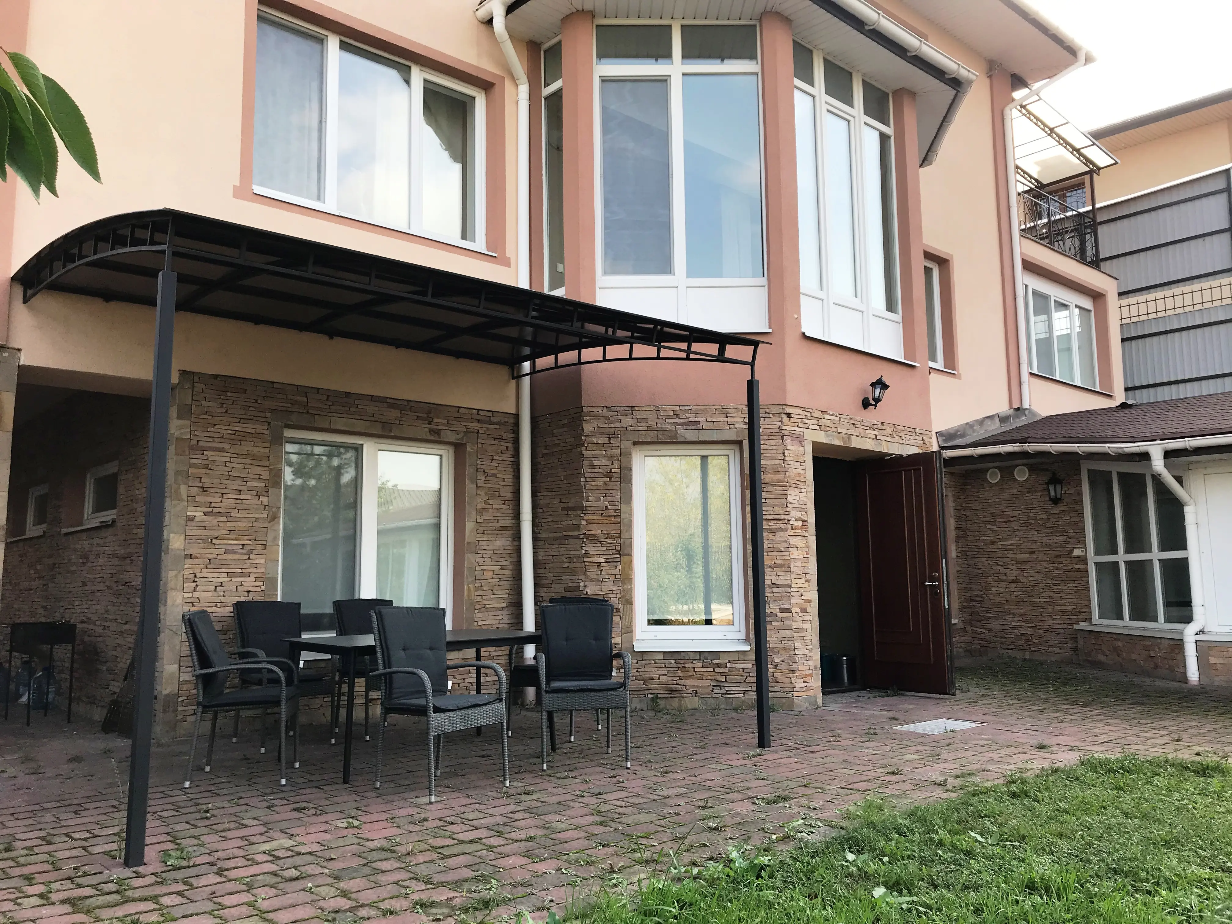 Фото Продаю дом, 723 кв. м, Приветная ул.  Киев, цена: 750000 $, код 43