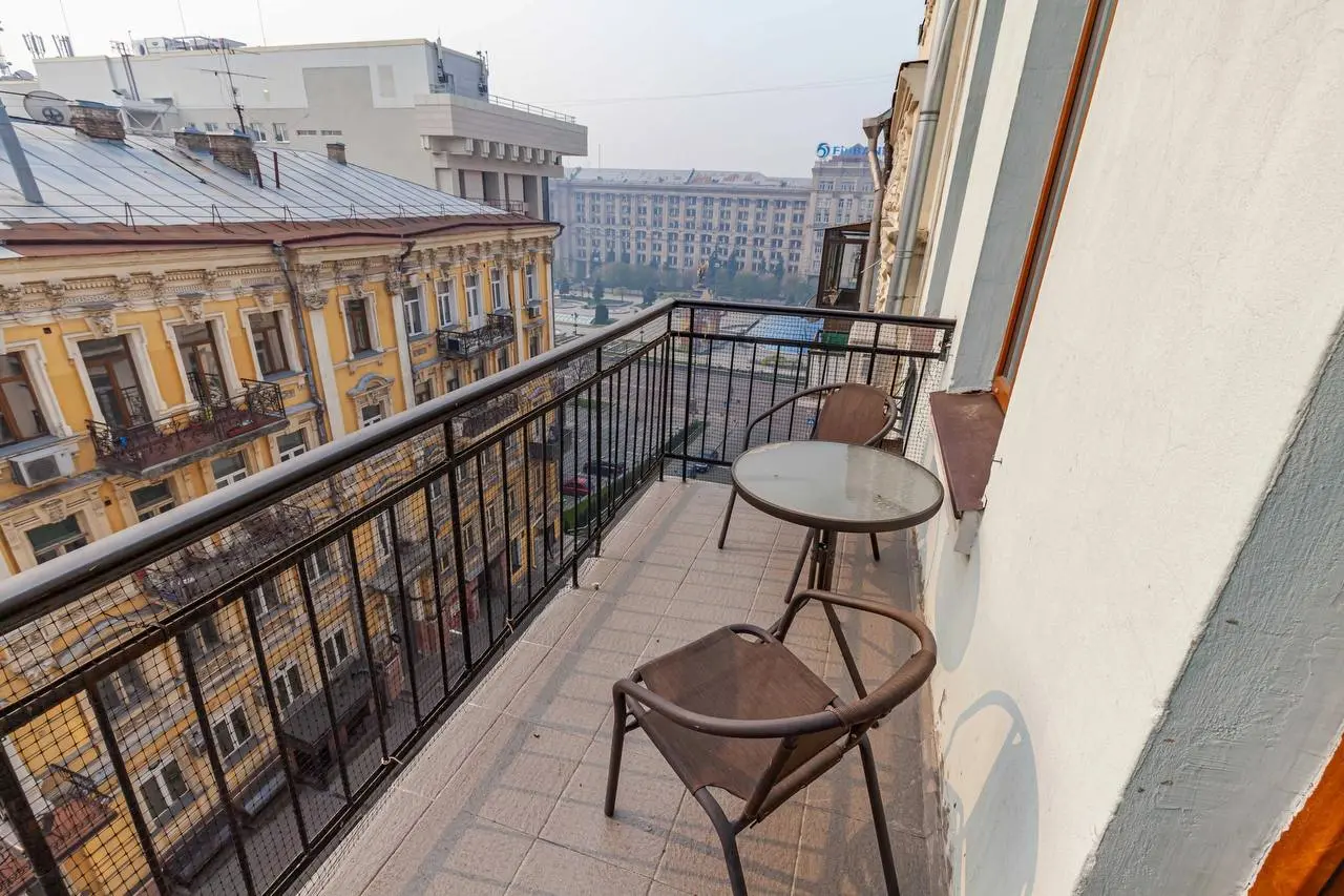 Фото Зняти 3 кімнатну квартиру, Костельна вул. 5 Київ в довгострокову оренду, ціна: 61920 UAH, код 2245