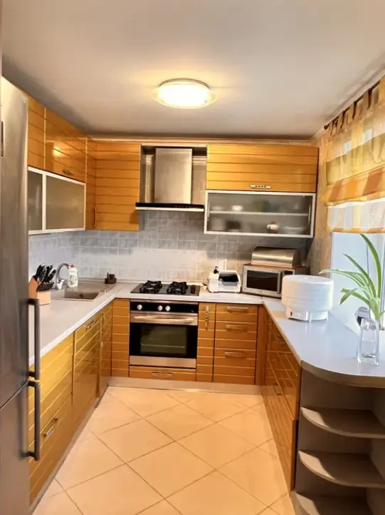 Фото Selling a 4-room apartment, 72 sq.m., Krasnova Street  Odesa, price: 70000 $, code 2251
