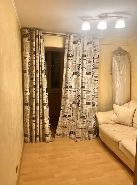 Фото Selling a 4-room apartment, 72 sq.m., Krasnova Street  Odesa, price: 70000 $, code 2251