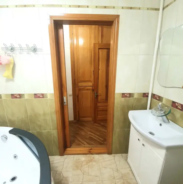 Фото Selling a 3-room apartment, 67 sq.m., Odesa, price: 60000 $, code 2259