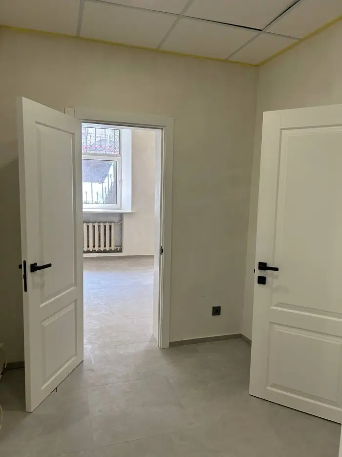 Фото Rent a retail space, Volodymyrska Street 8 Kyiv for long-term rent, price: 10 $, code 2260
