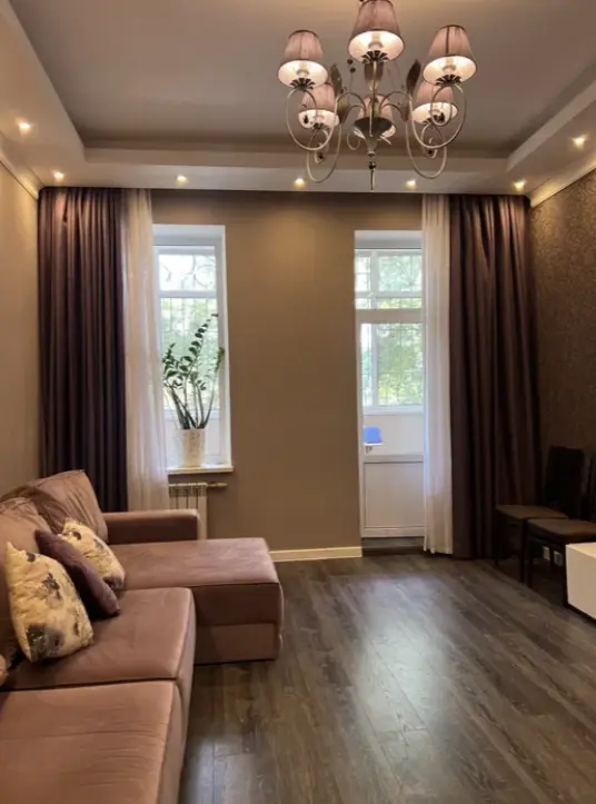 Фото Продаю 3 кімнатну квартиру, 103 кв. м, Бреуса вул.  Одеса, ціна: 67000 $, код 2271