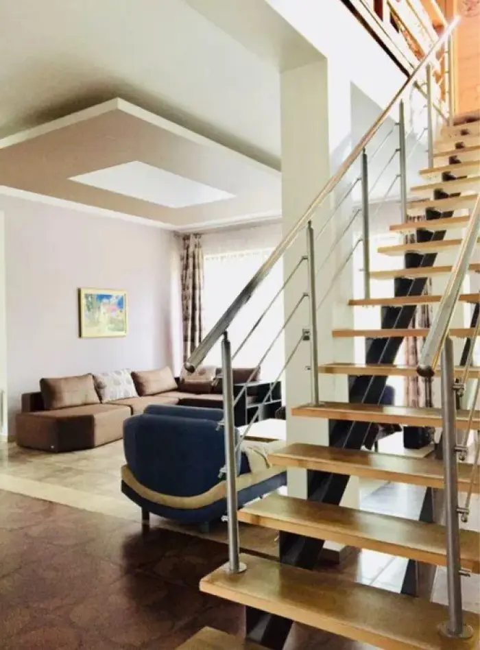Фото Selling a house, 300 sq.m., Radystiv Lane  Kyiv, price: 550000 EUR, code 2275