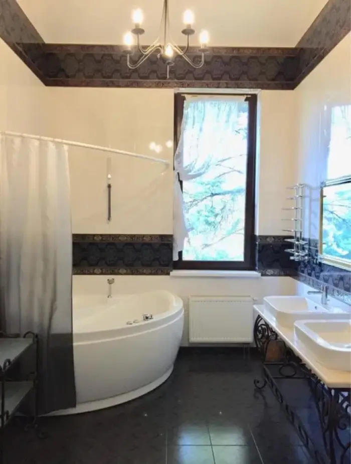 Фото Selling a house, 300 sq.m., Radystiv Lane  Kyiv, price: 550000 EUR, code 2275