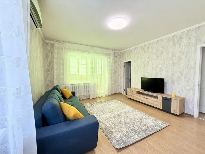 Фото Продаю 1 кімнатну квартиру, 43 кв. м, Балківська вул.  Одеса, ціна: 36500 $, код 2277