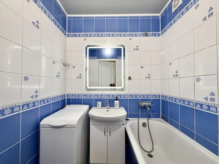 Фото Продаю 1 кімнатну квартиру, 43 кв. м, Балківська вул.  Одеса, ціна: 36500 $, код 2277