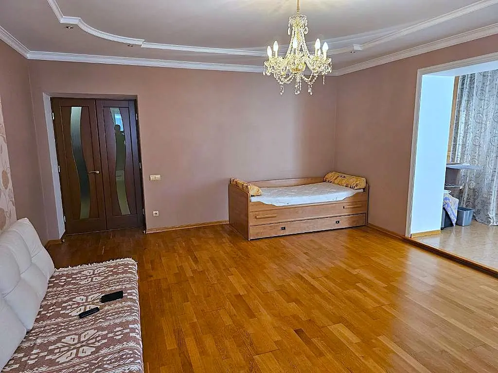 Фото Зняти 2 кімнатну квартиру, Армійська вул. 23 Одеса в довгострокову оренду, ціна: 17000 UAH, код 2303