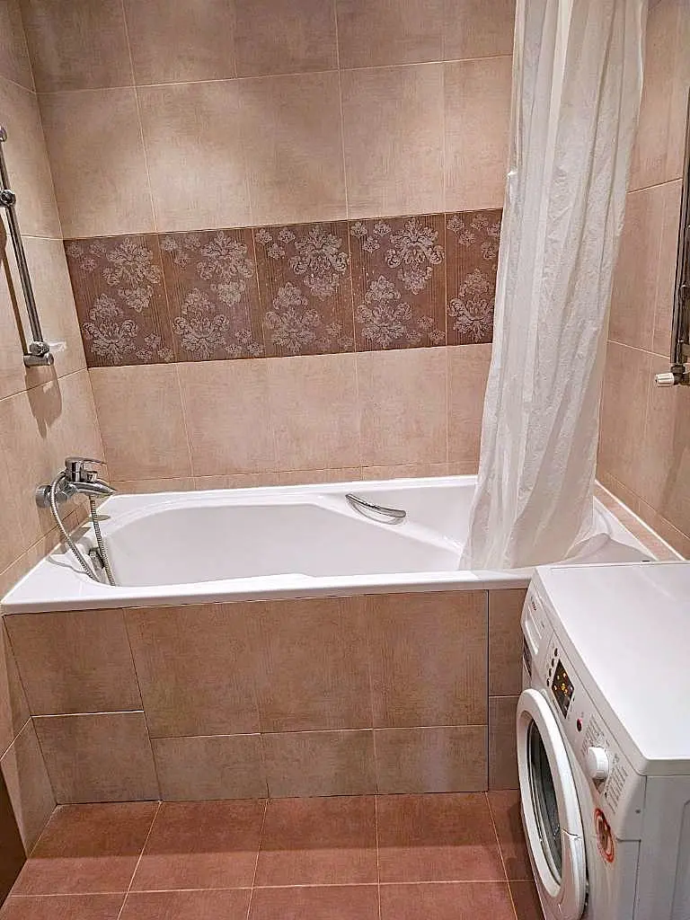 Фото Зняти 2 кімнатну квартиру, Армійська вул. 23 Одеса в довгострокову оренду, ціна: 17000 UAH, код 2303