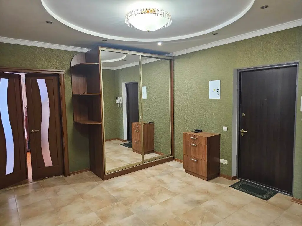 Фото Зняти 2 кімнатну квартиру, Армійська вул. 23 Одеса в довгострокову оренду, ціна: 17000 UAH, код 2303