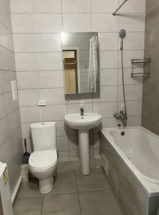 Фото Selling a 1-room apartment, 34 sq.m., Mykhaila Hrushevskoho Street  Odesa, price: 43500 $, code 2324