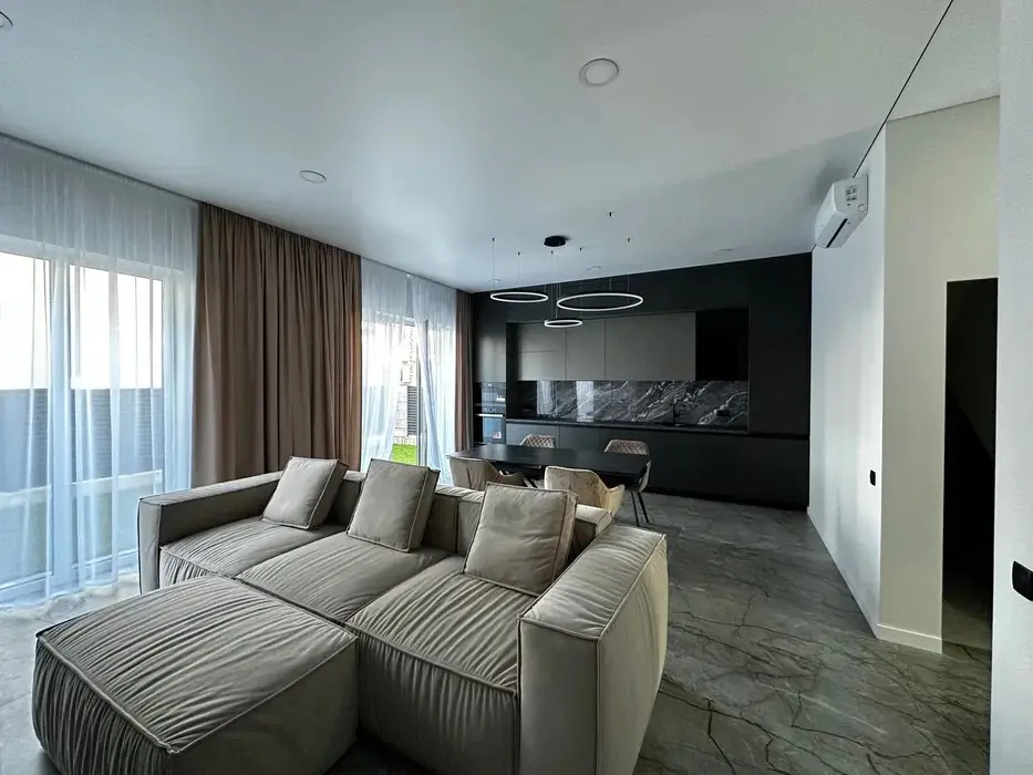 Фото Продаю дом, 130 кв. м, Центральная ул.  Киев, цена: 185000 $, код 2328