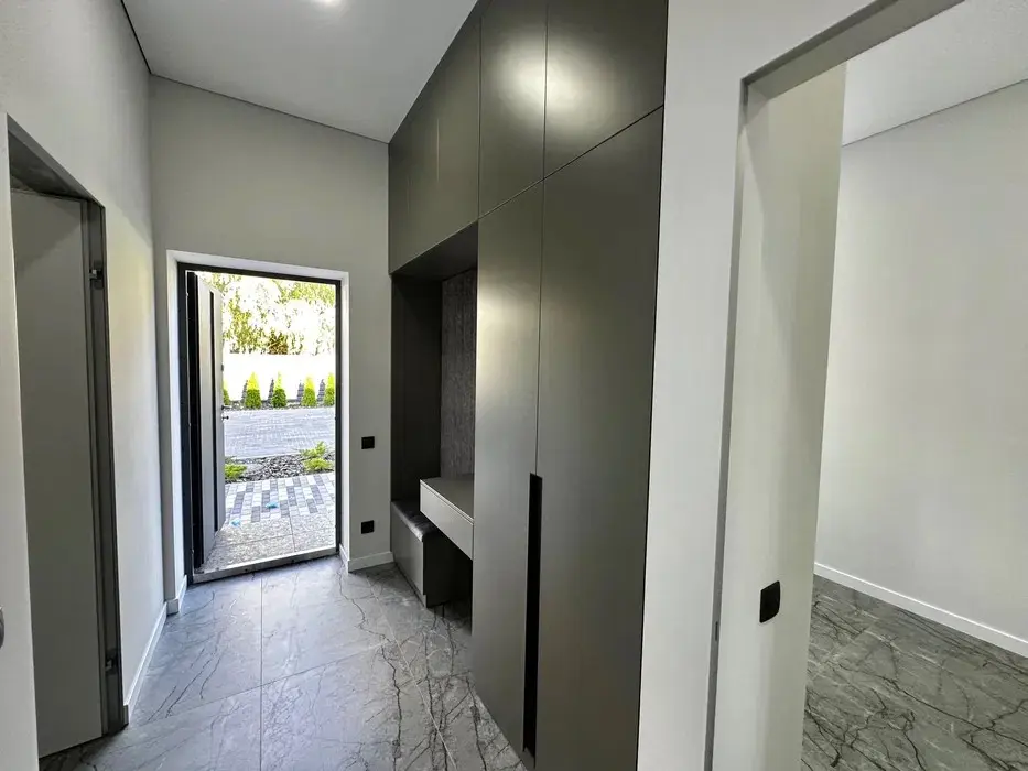 Фото Продаю дом, 130 кв. м, Центральная ул.  Киев, цена: 185000 $, код 2328