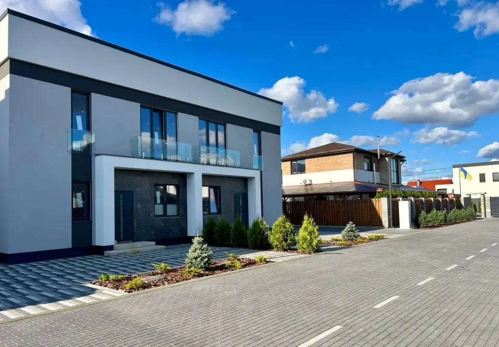 Фото Продаю дом, 130 кв. м, Центральная ул.  Киев, цена: 185000 $, код 2328