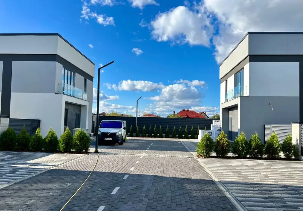 Фото Продаю дом, 130 кв. м, Центральная ул.  Киев, цена: 185000 $, код 2328