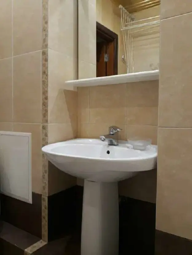 Фото Rent a 1-room apartment, Pavla Tychyny Avenue 16/2 Kyiv for long-term rent, price: 16000 UAH, code 2335