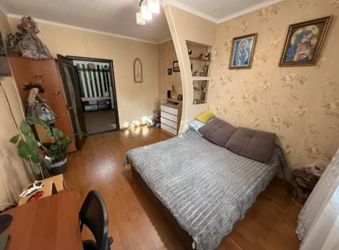 Фото Продаю 1-комнатную квартиру, 46 кв. м, Привокзальная ул.  Борисполь, цена: 46000 $, код 2350